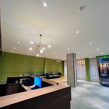 Aristocrat Hotel Tbilisi Ngoại thất bức ảnh