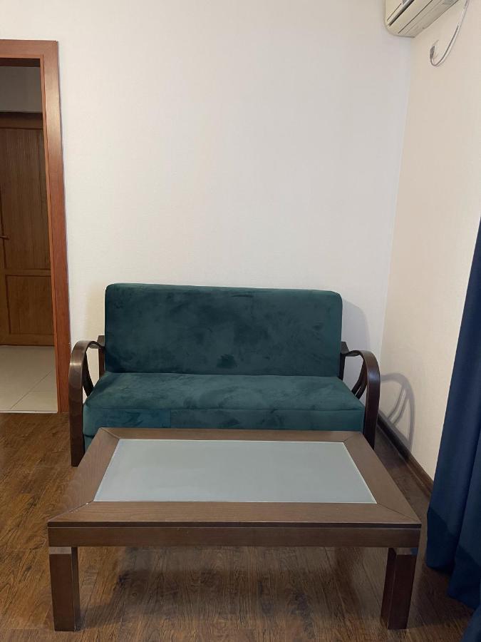 Aristocrat Hotel Tbilisi Ngoại thất bức ảnh