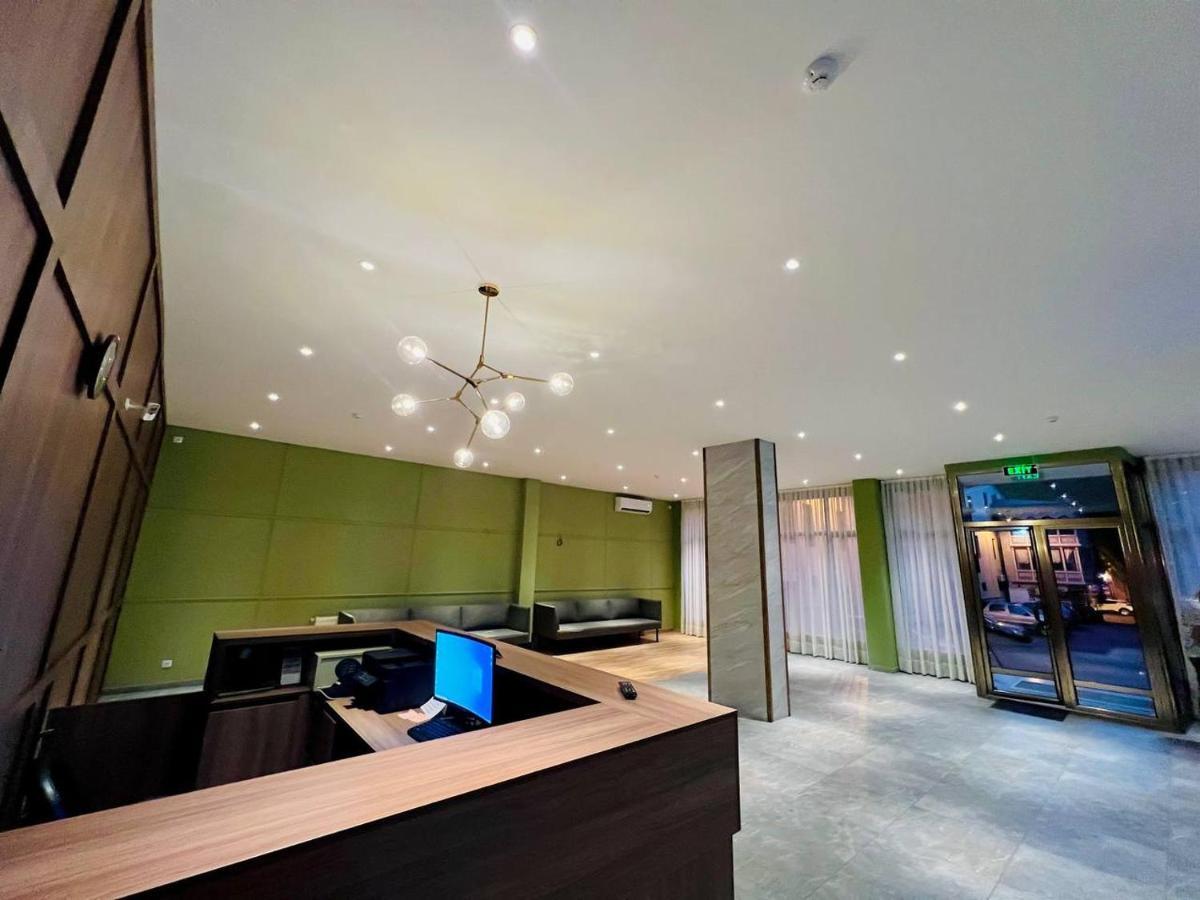 Aristocrat Hotel Tbilisi Ngoại thất bức ảnh